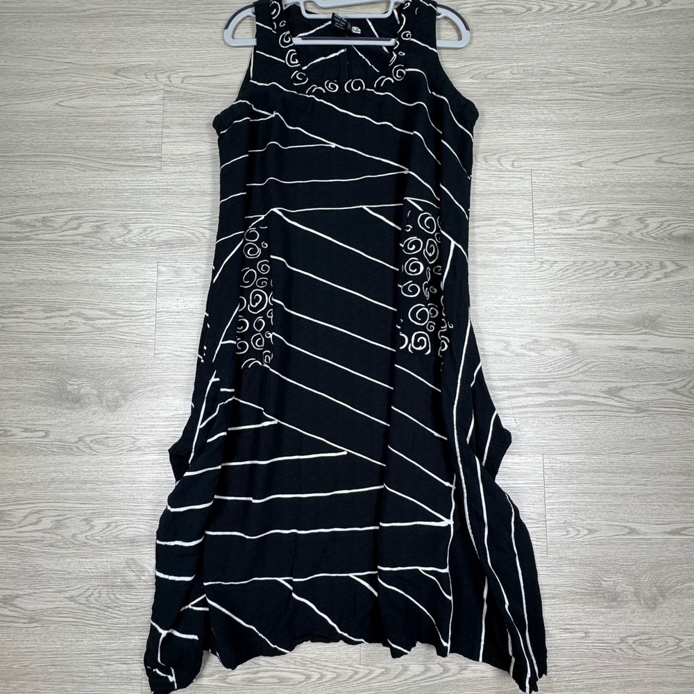 Iguana Women's Maxi Dress Black White Abstract Geometric Swirl Rayon Med Boho